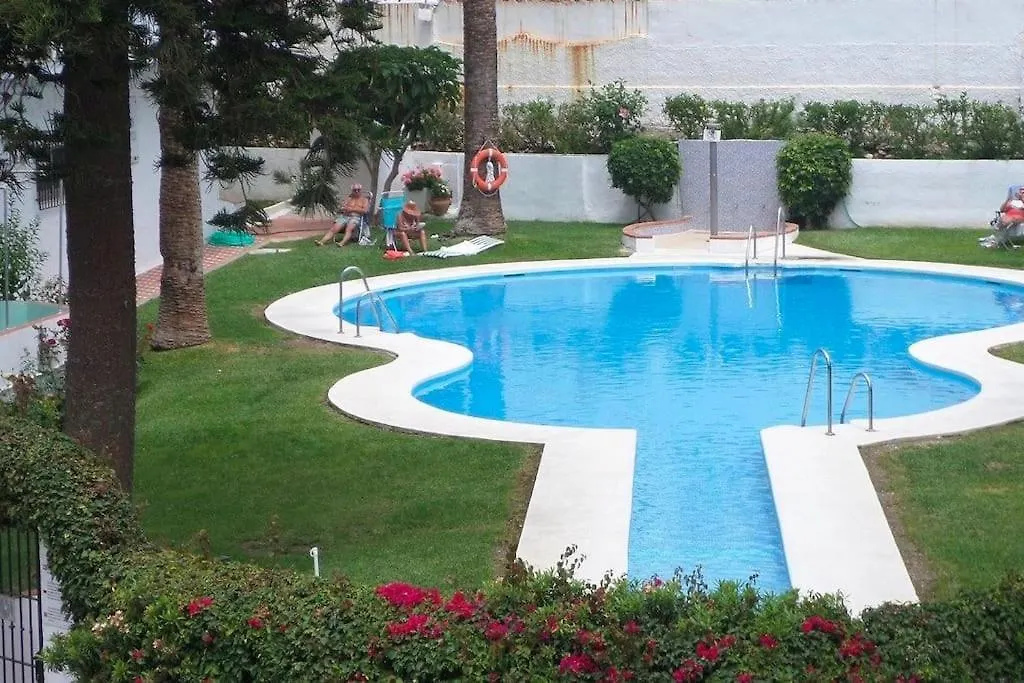 Estudio En El Centro De Nerja 0*,
