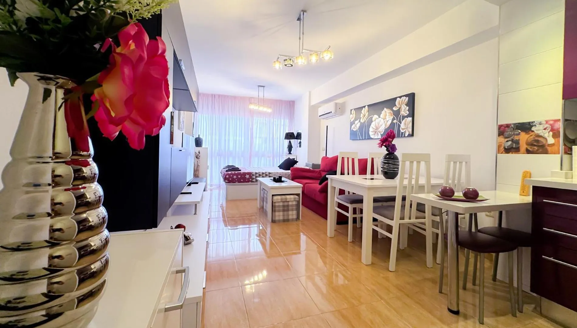 Estudio En El Centro De Nerja Apartment